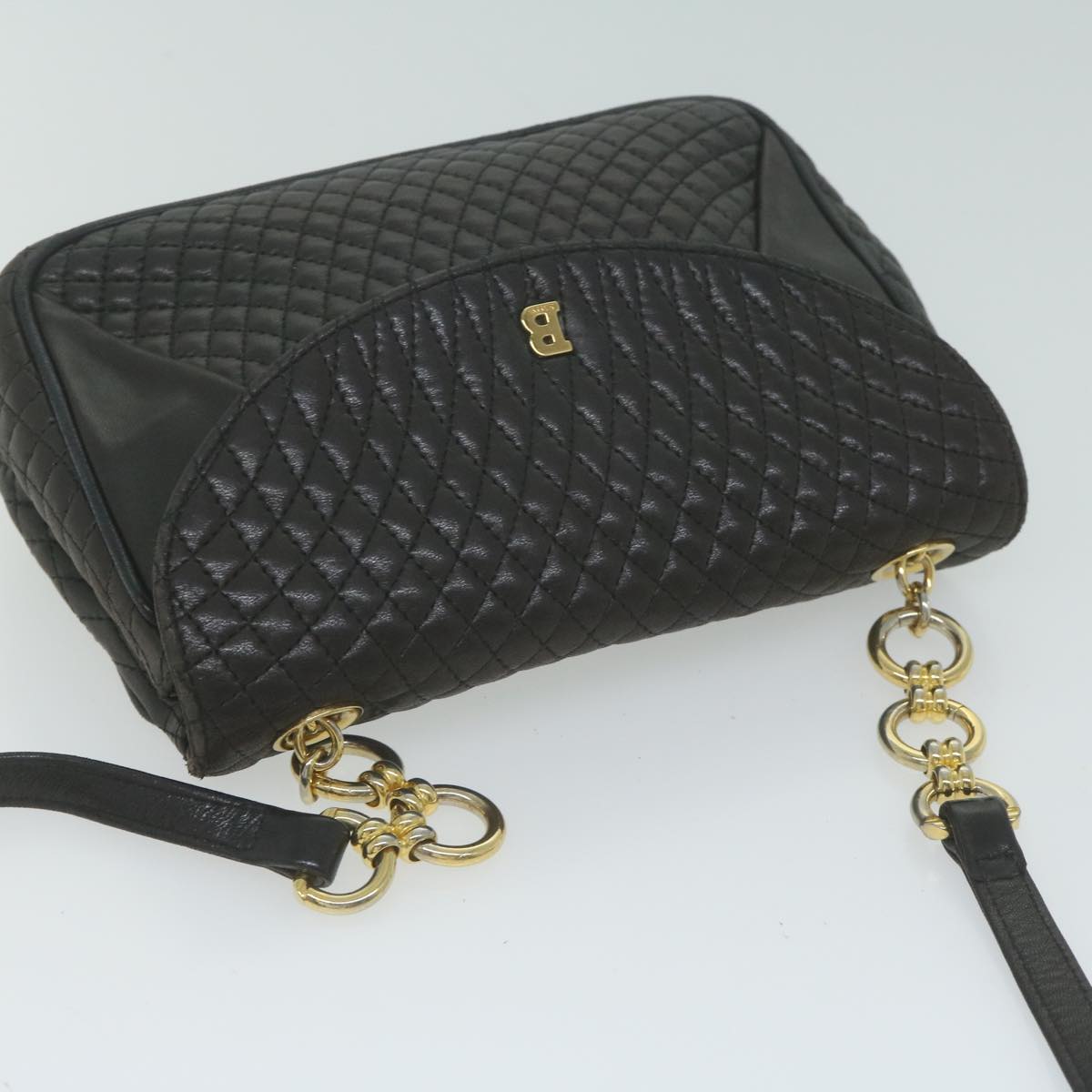 BALLY Quilted Shoulder Bag Leather Black Auth yk10257