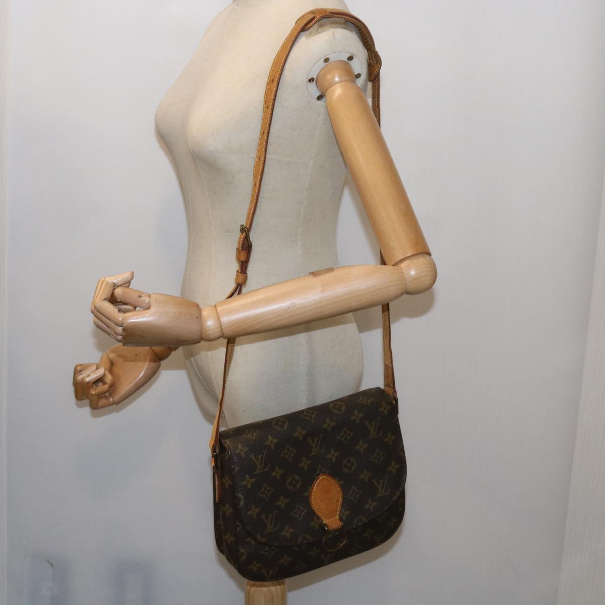 LOUIS VUITTON Monogram Saint Cloud GM Shoulder Bag M51242 LV Auth yk10367