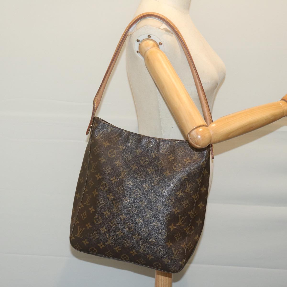 LOUIS VUITTON Monogram Looping GM Shoulder Bag M51145 LV Auth yk10373