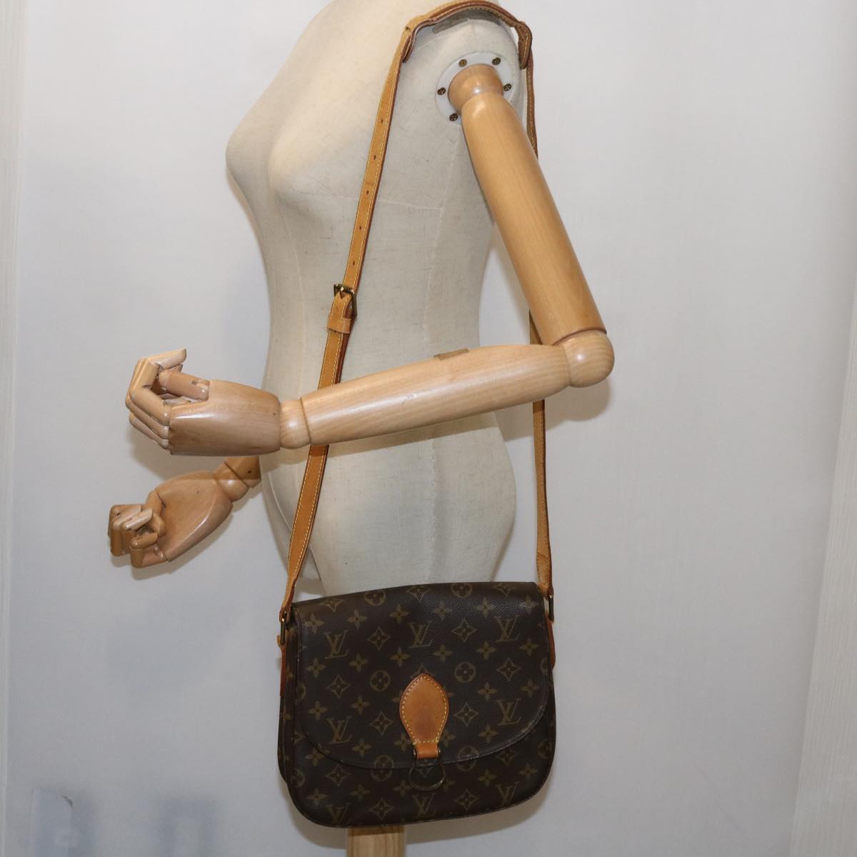 LOUIS VUITTON Monogram Saint Cloud GM Shoulder Bag M51242 LV Auth yk10374