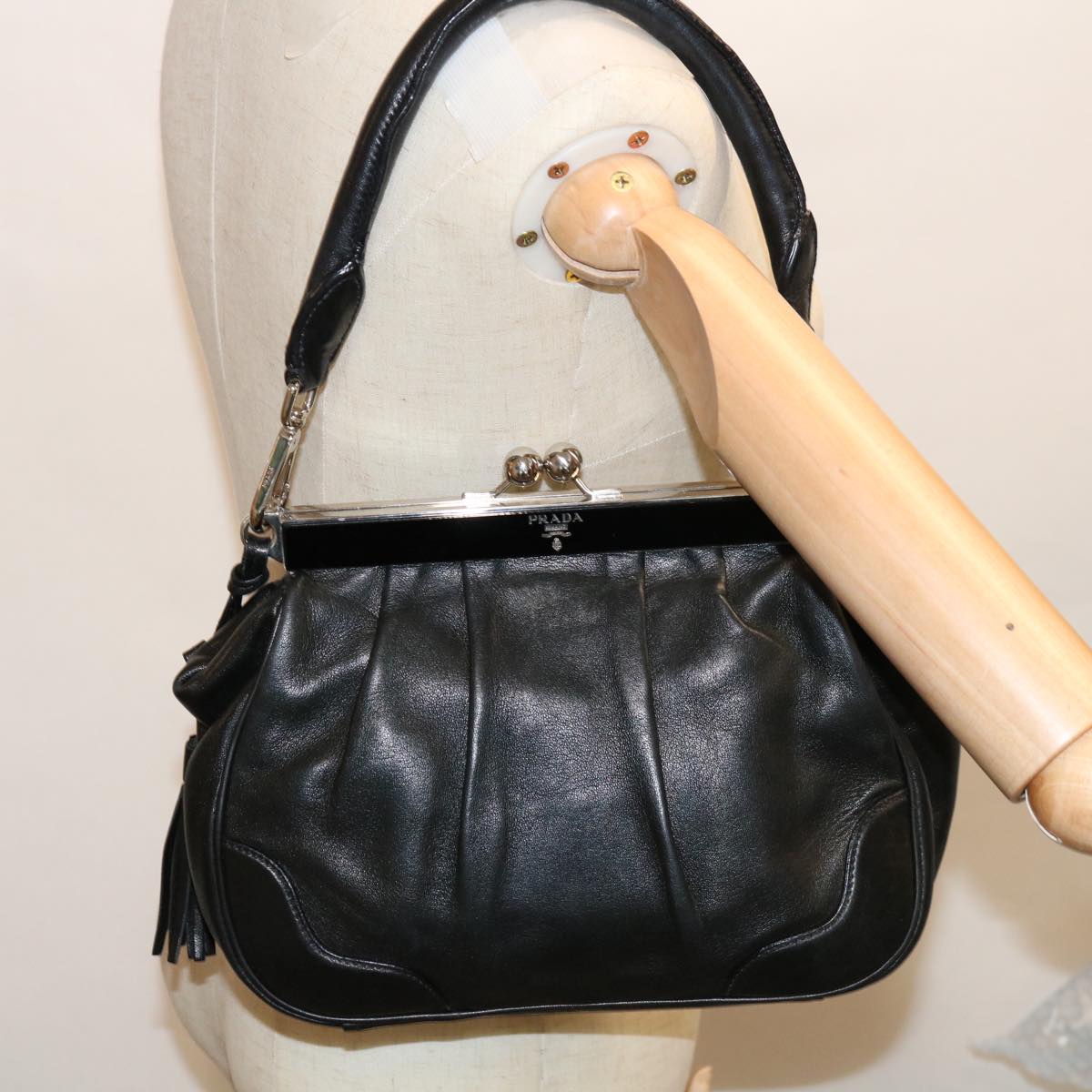 PRADA Gamaguchi Shoulder Bag Leather Black Auth yk10400