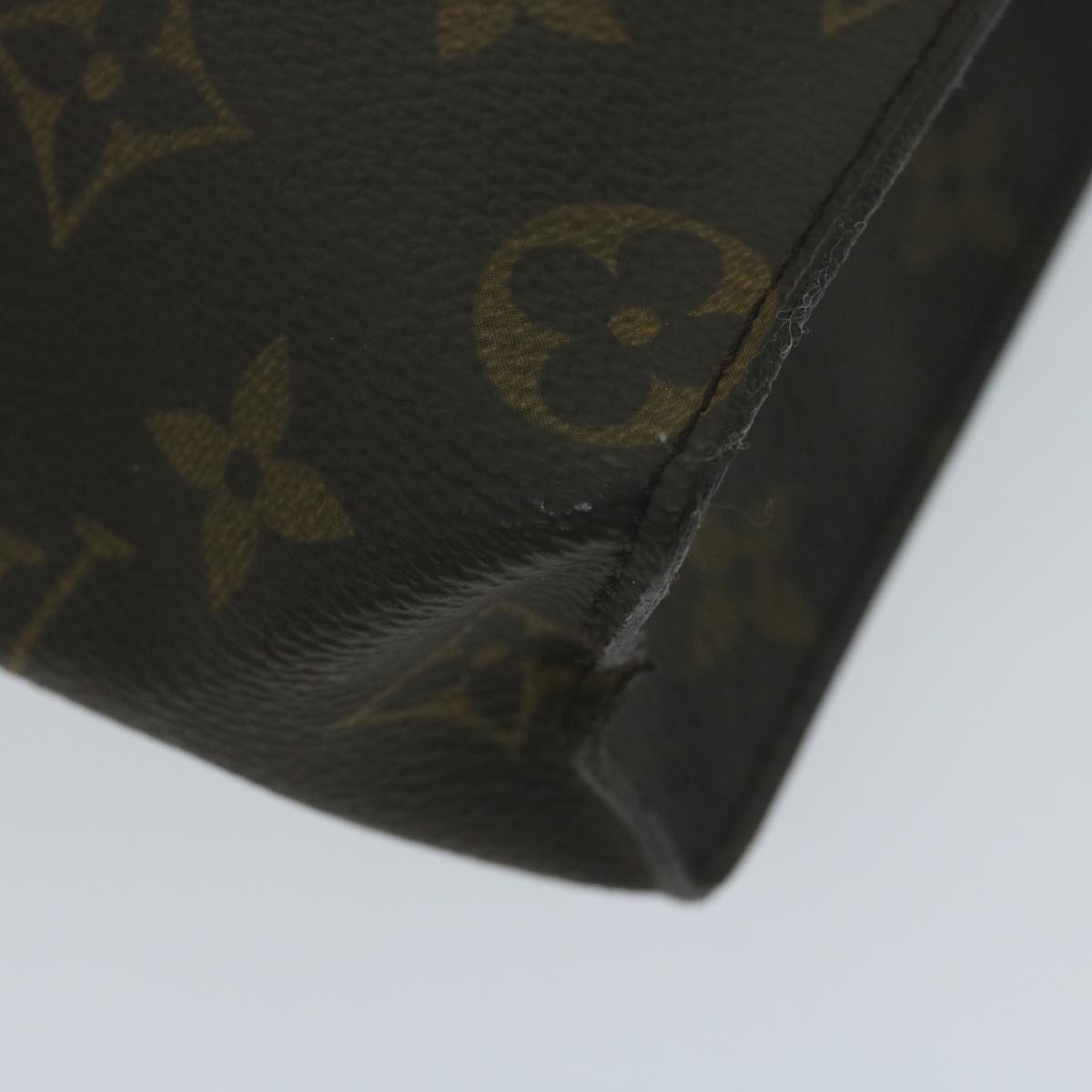 LOUIS VUITTON Monogram Poche Toilette 26 Pouch M47542 LV Auth yk10440