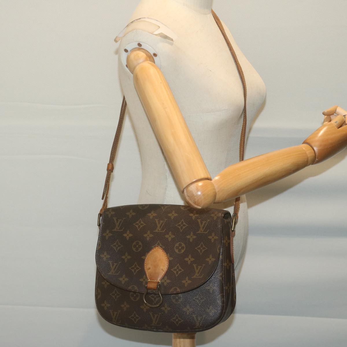 LOUIS VUITTON Monogram Saint Cloud GM Shoulder Bag M51242 LV Auth yk10445