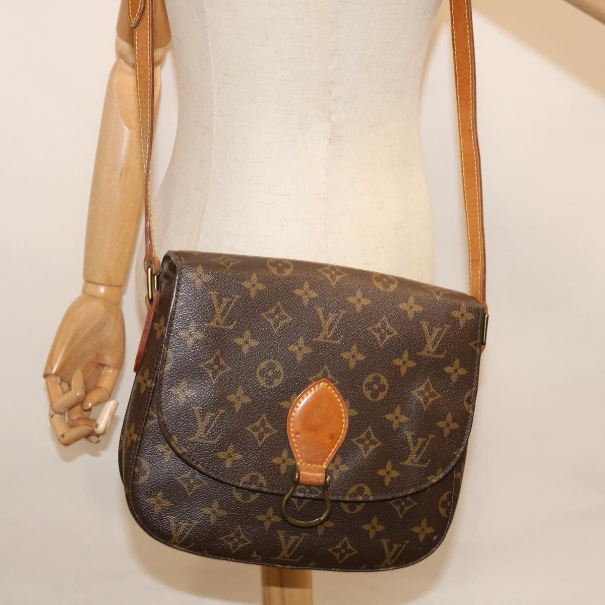 LOUIS VUITTON Monogram Saint Cloud GM Shoulder Bag M51242 LV Auth yk10450