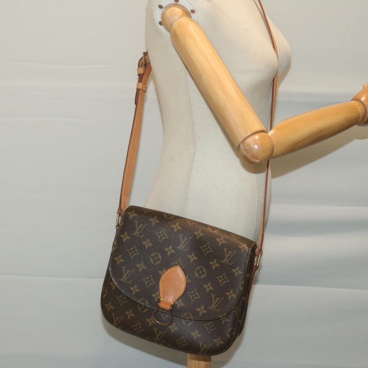 LOUIS VUITTON Monogram Saint Cloud GM Shoulder Bag M51242 LV Auth yk10561