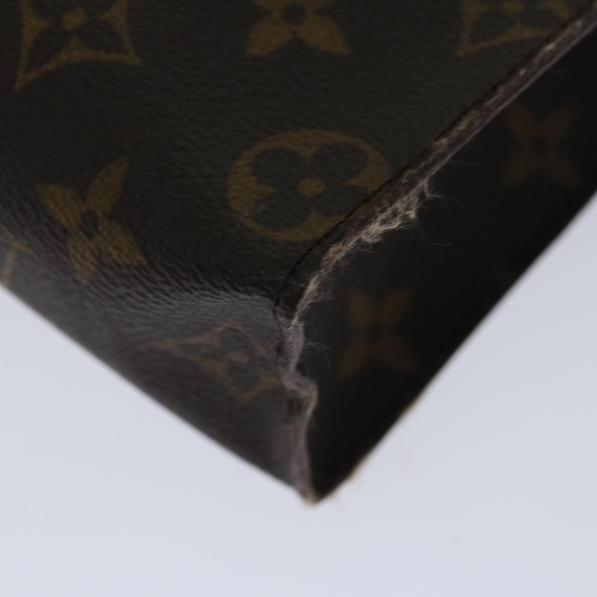 LOUIS VUITTON Monogram Poche Toilette 26 Pouch M47542 LV Auth yk10647