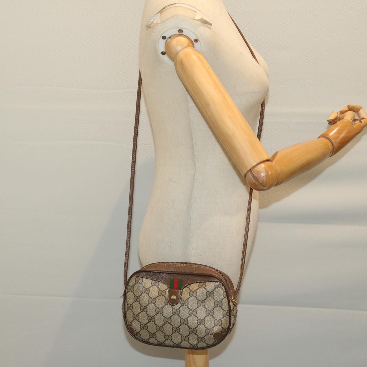 GUCCI GG Supreme Web Sherry Line Shoulder Bag PVC Beige 156 02 066 Auth yk10732