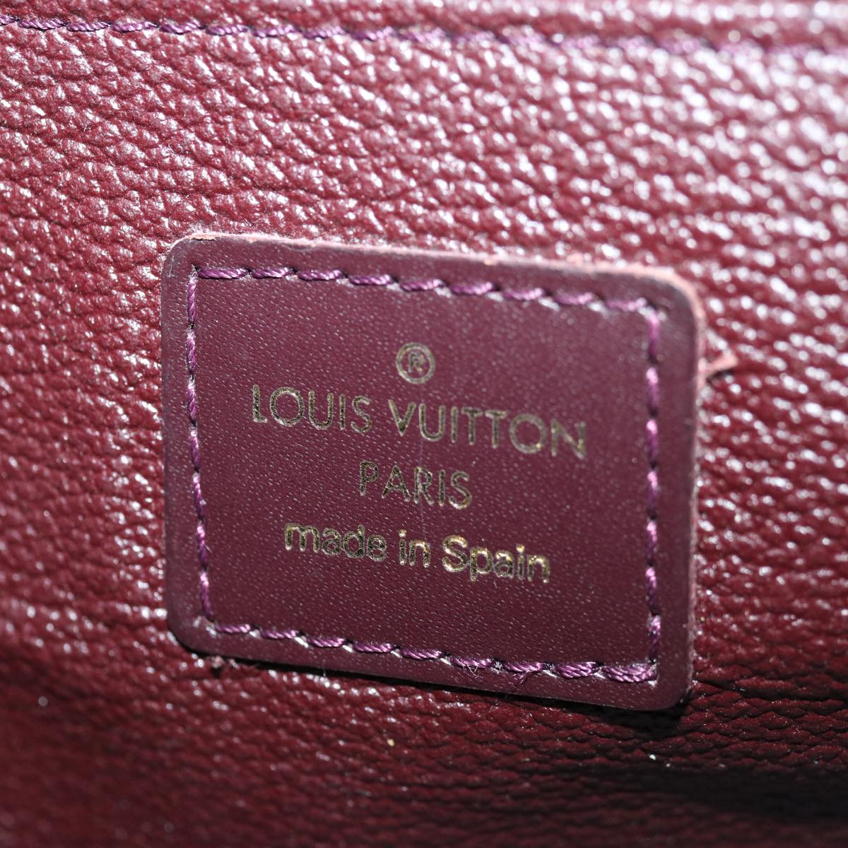 LOUIS VUITTON Taiga Trousse Toilette Clutch Bag Acajou M30226 LV Auth yk10790