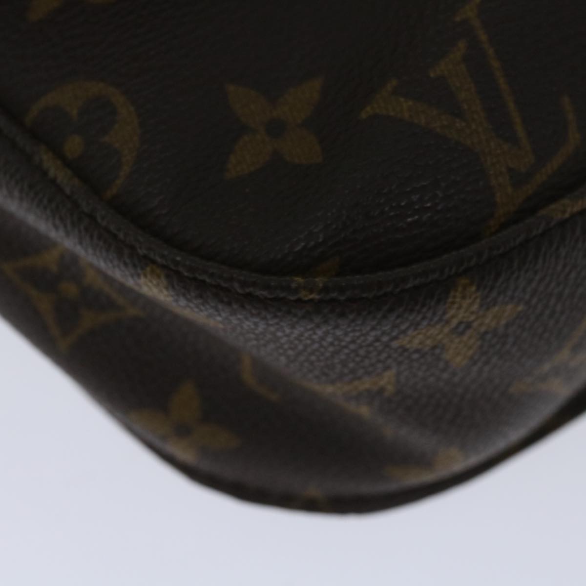 LOUIS VUITTON Monogram Saint Cloud GM Shoulder Bag M51242 LV Auth yk10883