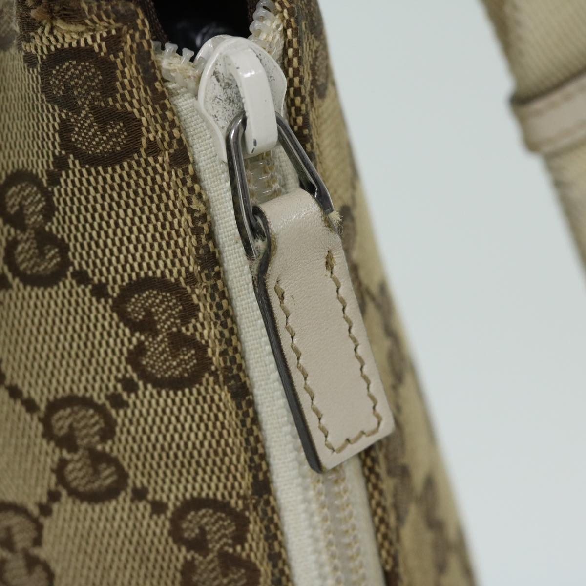 GUCCI GG Canvas Shoulder Bag Beige 145857 Auth yk10945