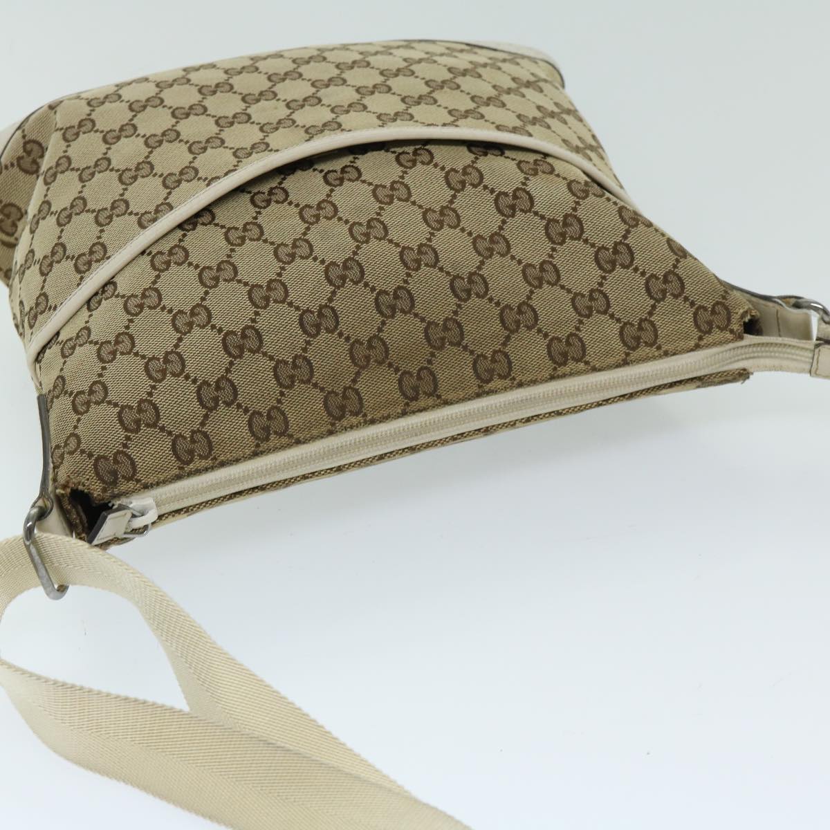 GUCCI GG Canvas Shoulder Bag Beige 145857 Auth yk10945