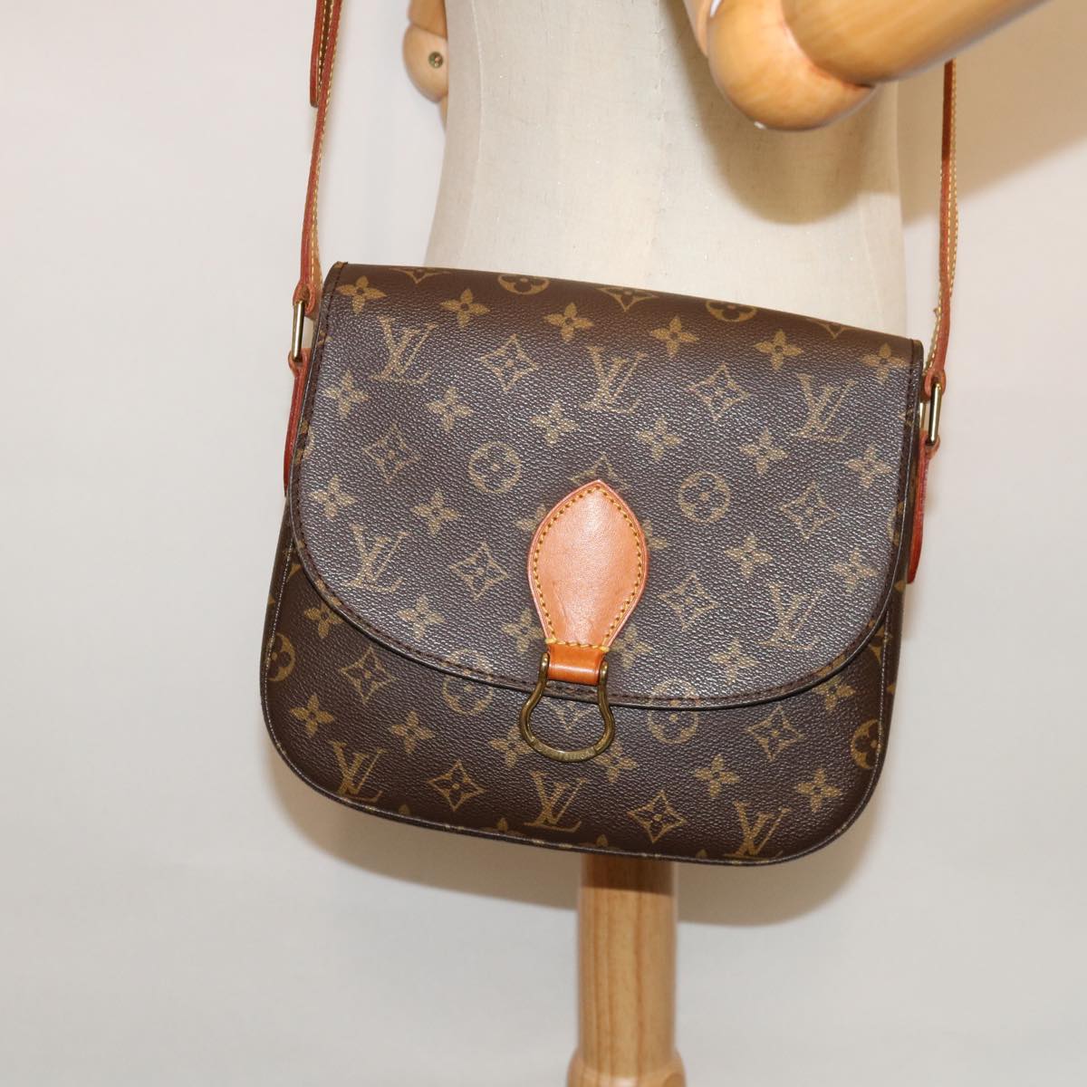 LOUIS VUITTON Monogram Saint Cloud GM Shoulder Bag M51242 LV Auth yk10994