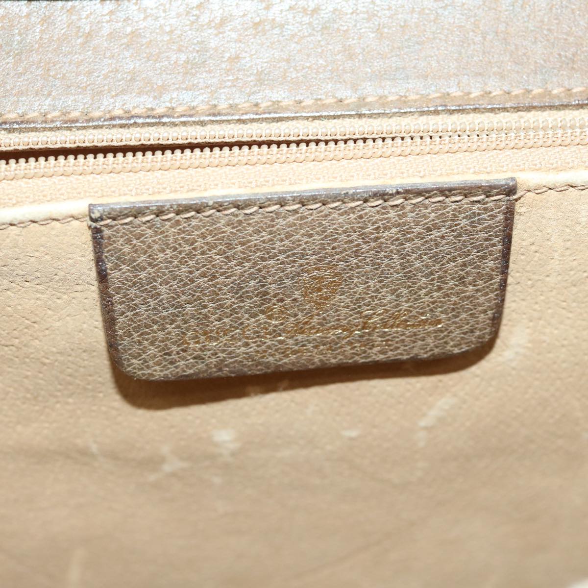 GUCCI GG Supreme Shoulder Bag PVC Beige 904 02 050 Auth yk11071