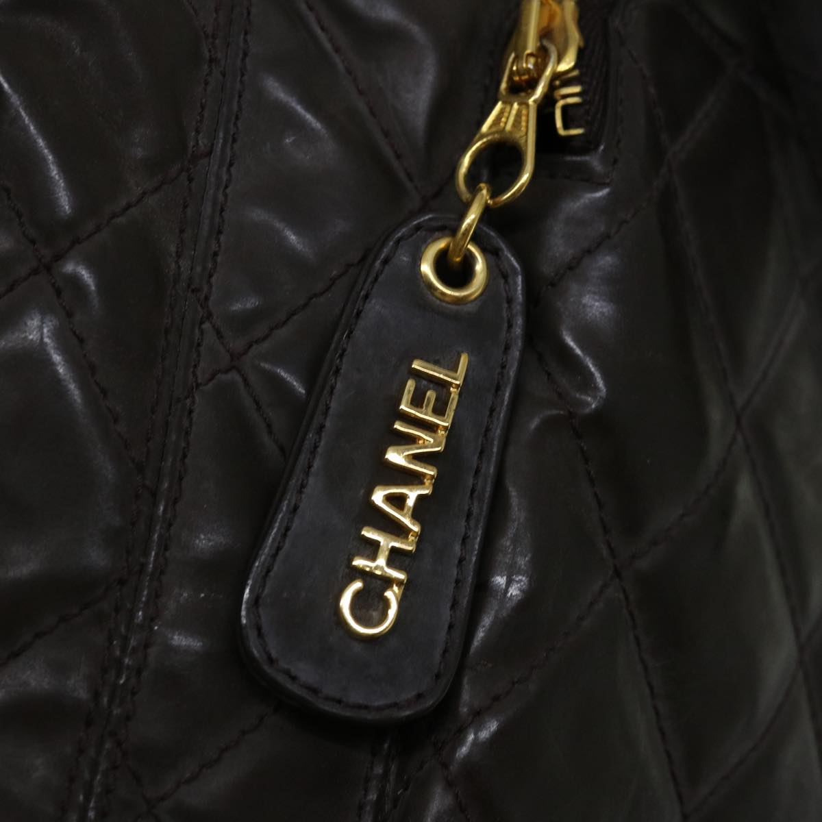 CHANEL Matelasse Shoulder Bag Patent leather Brown CC Auth yk11074