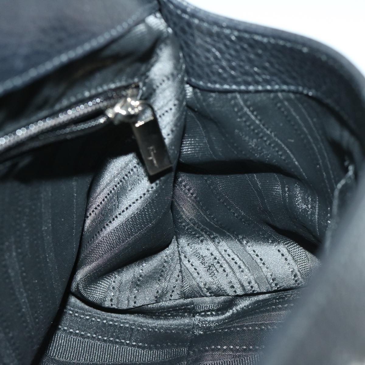 Salvatore Ferragamo Gancini Shoulder Bag Leather Black Auth yk11089