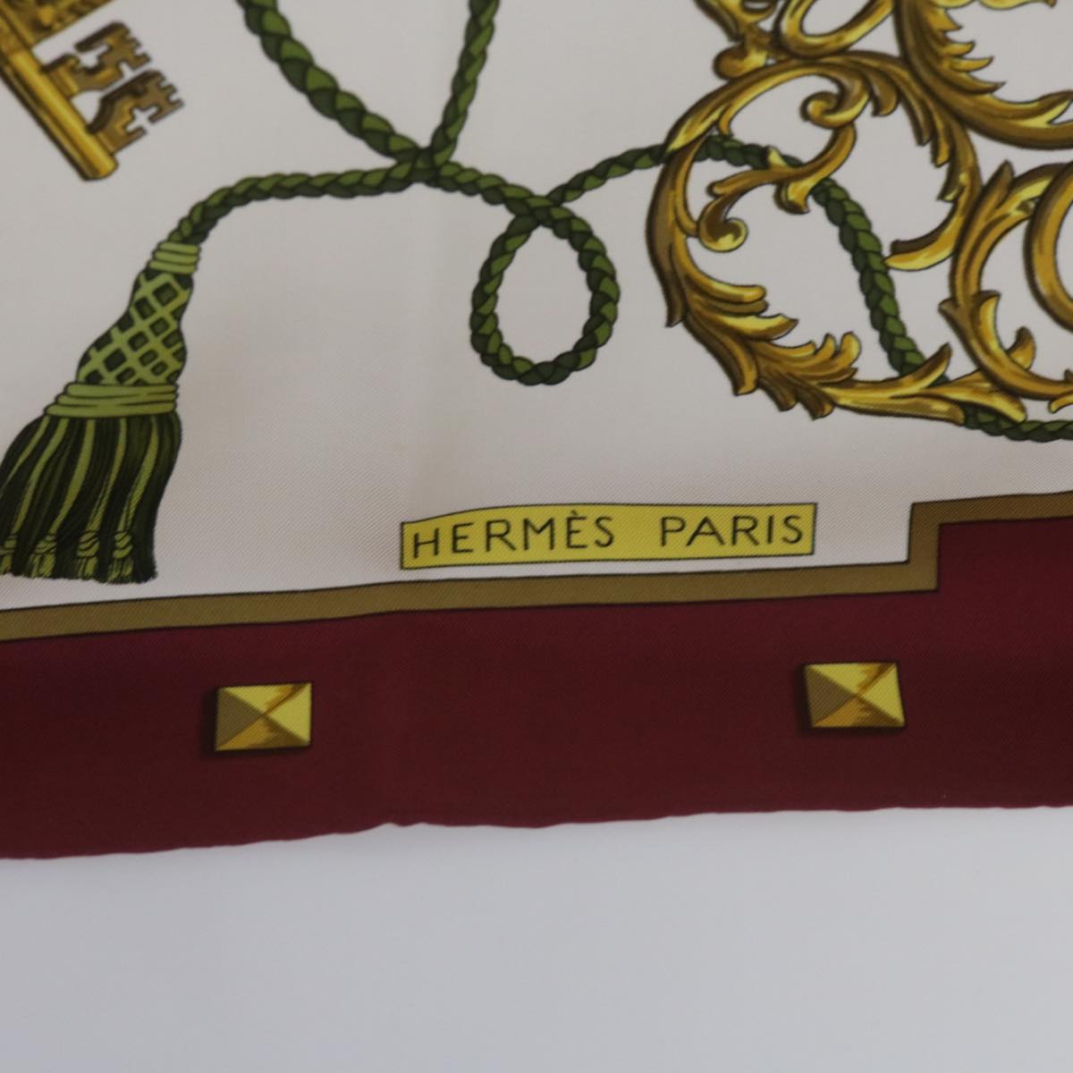HERMES Carre 90 LE Cles Scarf Silk Red Auth yk11143
