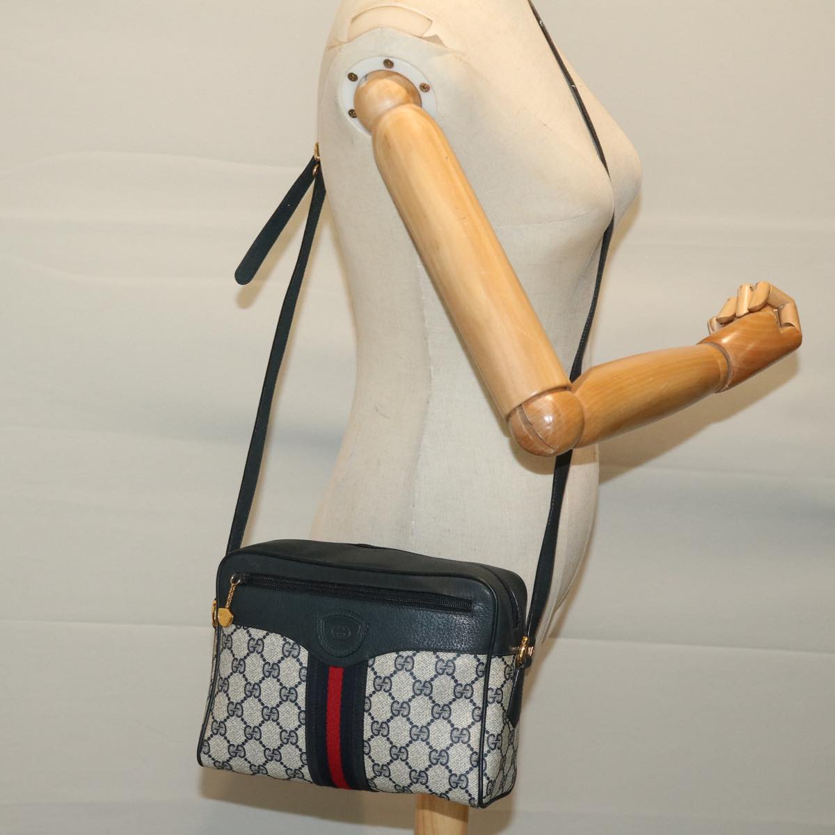 GUCCI GG Supreme Sherry Line Shoulder Bag PVC Navy Red 001 56 0852 Auth yk11173