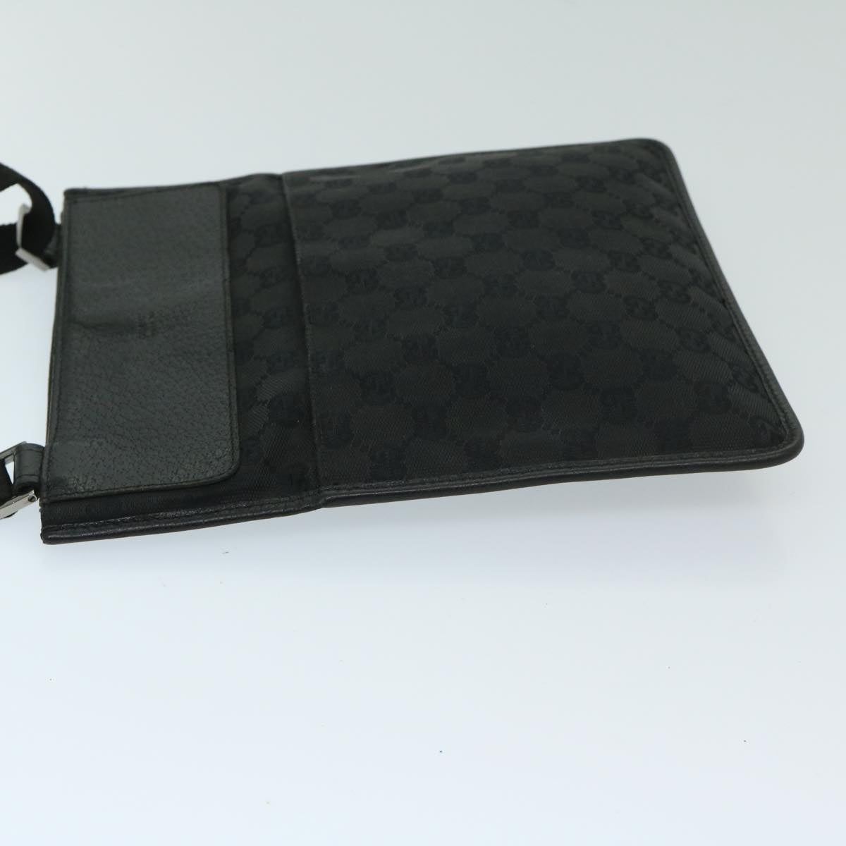 GUCCI GG Canvas Shoulder Bag Black 27639 Auth yk11209