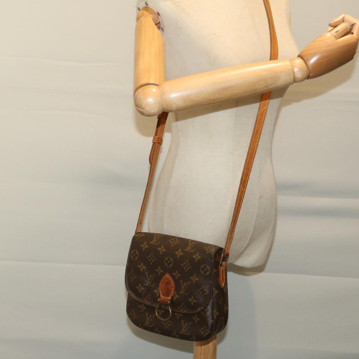 LOUIS VUITTON Monogram Saint Cloud MM Shoulder Bag M51243 LV Auth yk11229