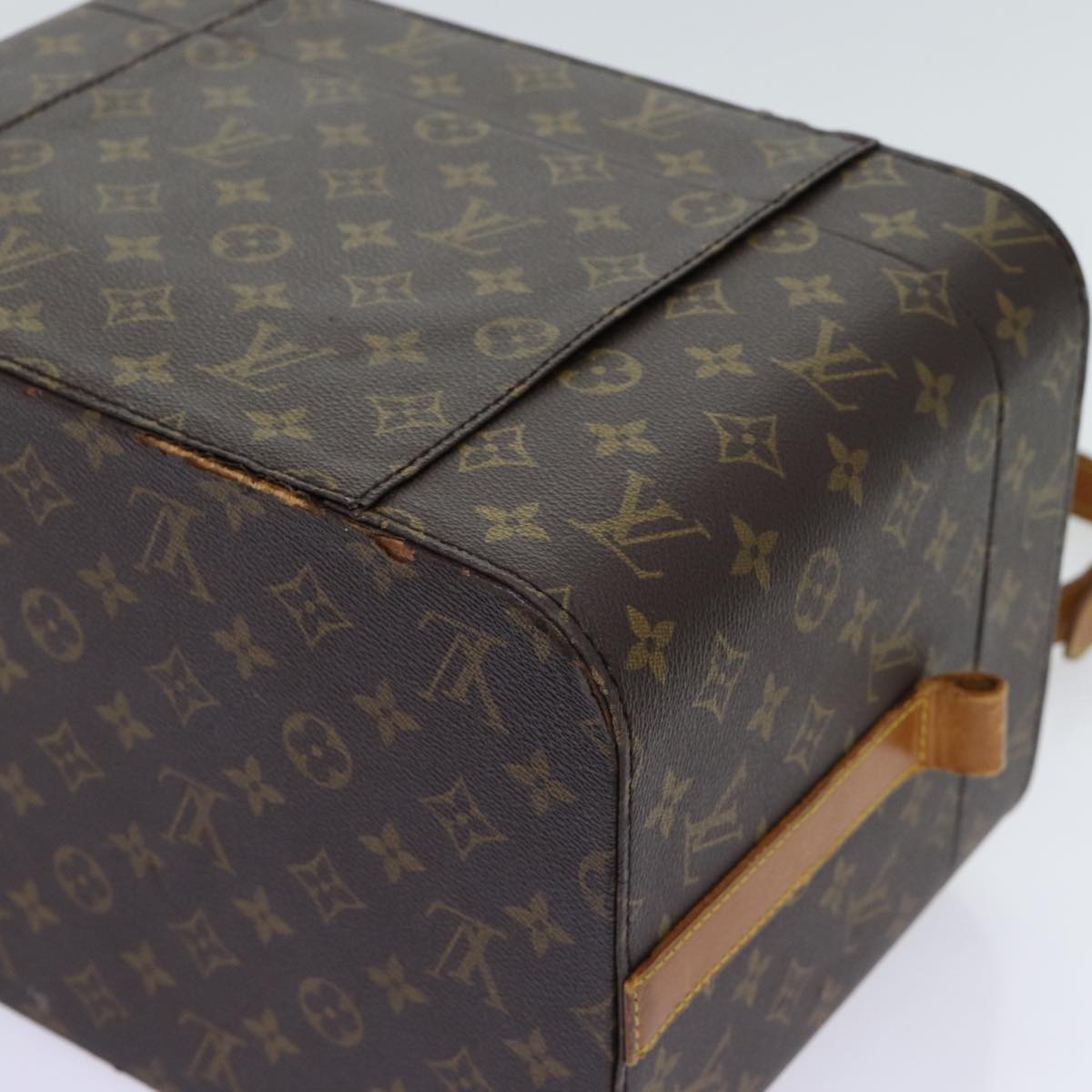 LOUIS VUITTON Monogram Train Case Jewelry Box M23820 LV Auth yk11385