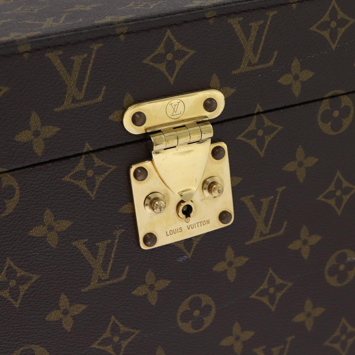 LOUIS VUITTON Monogram Train Case Jewelry Box M23820 LV Auth yk11385