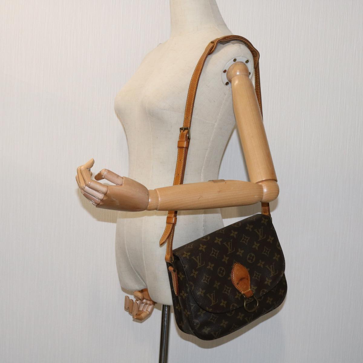 LOUIS VUITTON Monogram Saint Cloud GM Shoulder Bag M51242 LV Auth yk11407