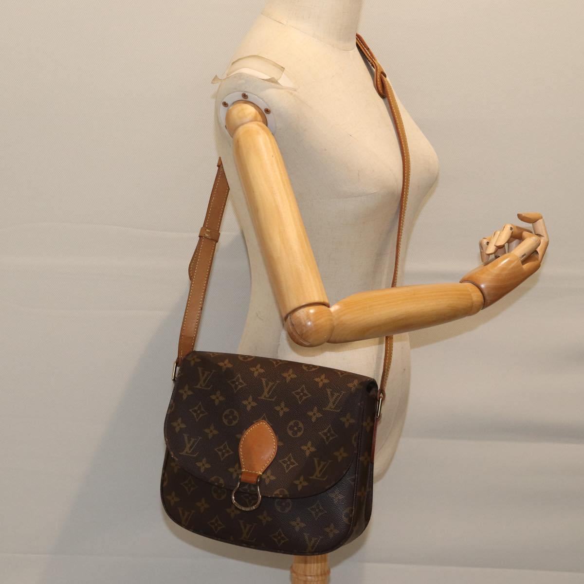 LOUIS VUITTON Monogram Saint Cloud GM Shoulder Bag M51242 LV Auth yk11455