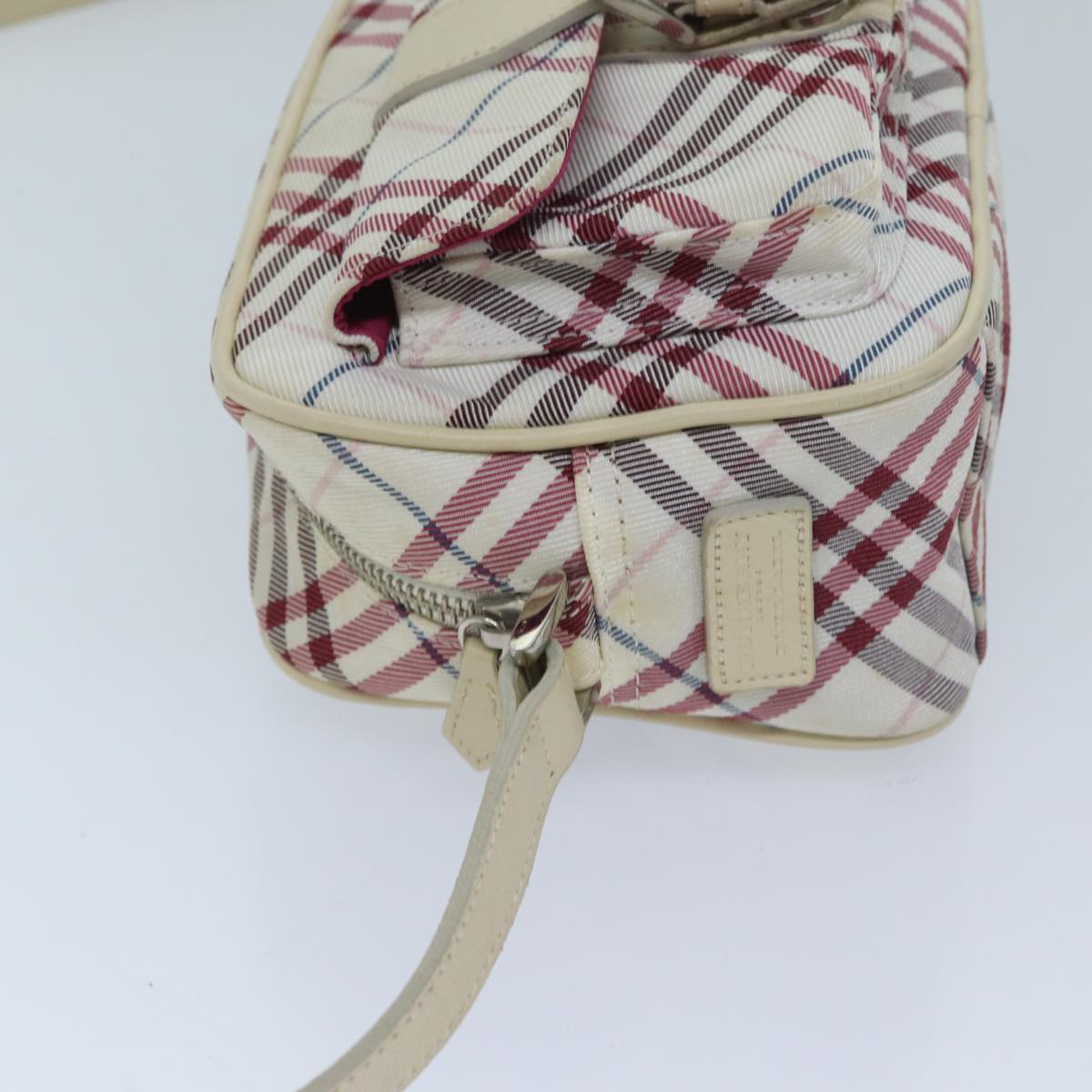 BURBERRY Nova Check Blue Label Shoulder Bag Nylon Red Auth yk11525