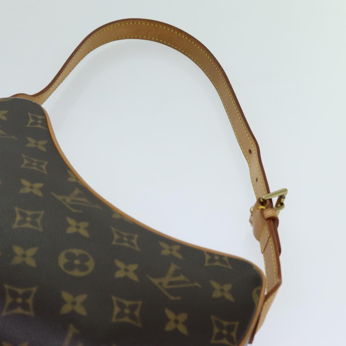 LOUIS VUITTON Monogram Pochette Croissant Shoulder Bag M51510 LV Auth yk11546A