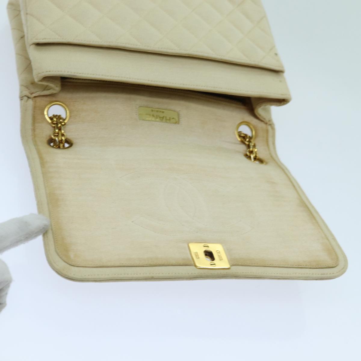 CHANEL Matelasse Chain Turn Lock Shoulder Bag Cotton Beige CC Auth yk11635