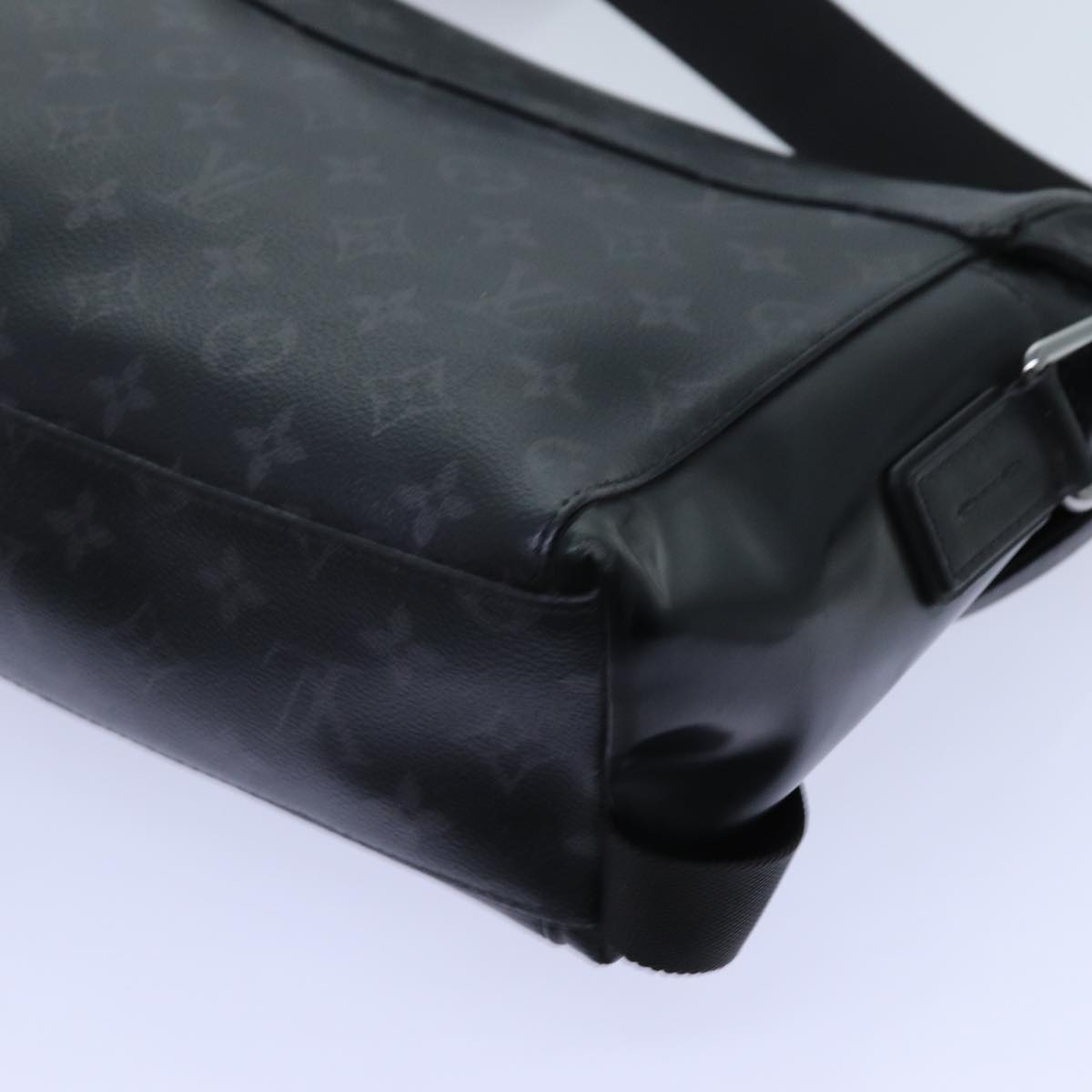 LOUIS VUITTON Monogram Eclipse Messenger Voyage PM Bag M40511 LV Auth yk11672