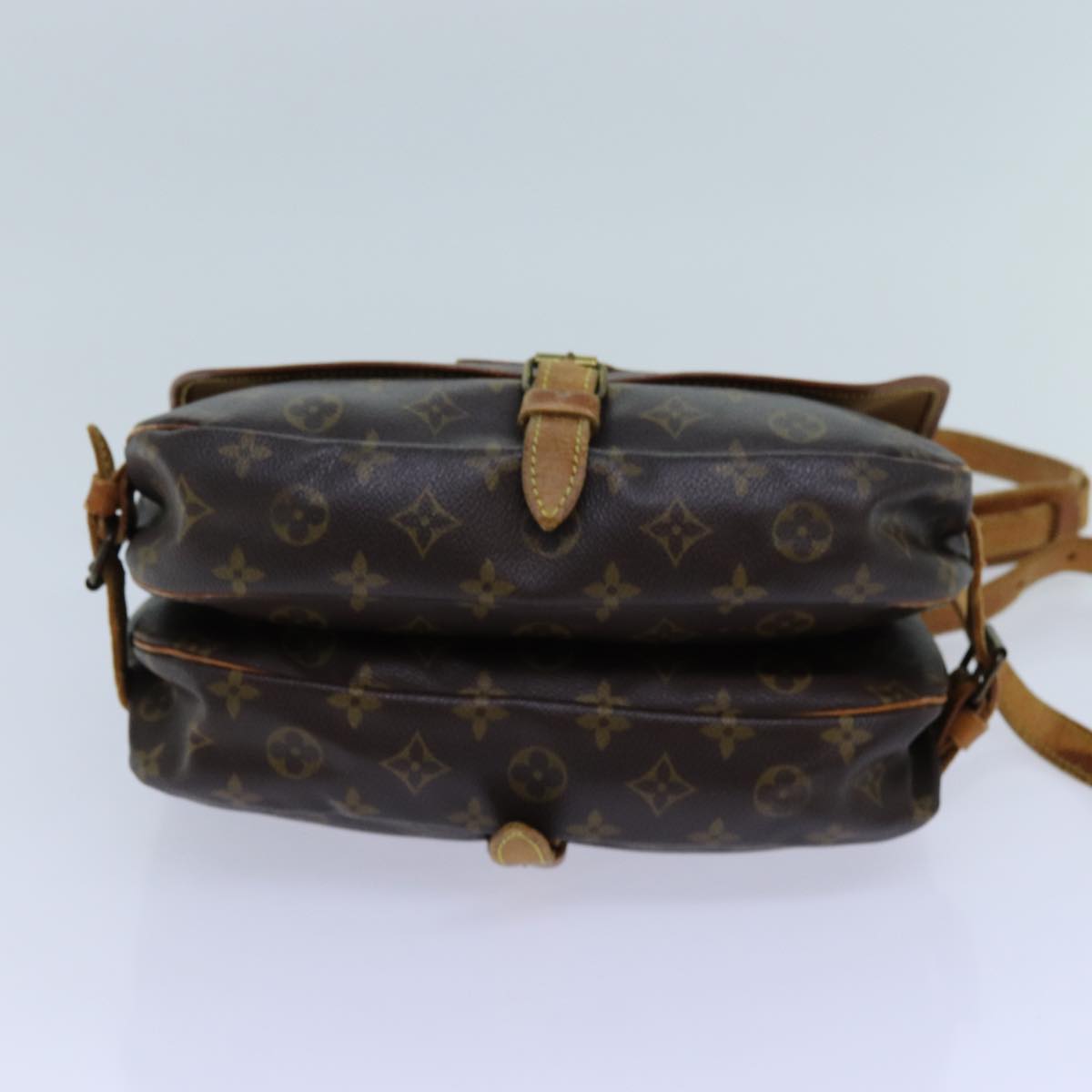 LOUIS VUITTON Monogram Saumur 30 Shoulder Bag M42256 LV Auth yk11804