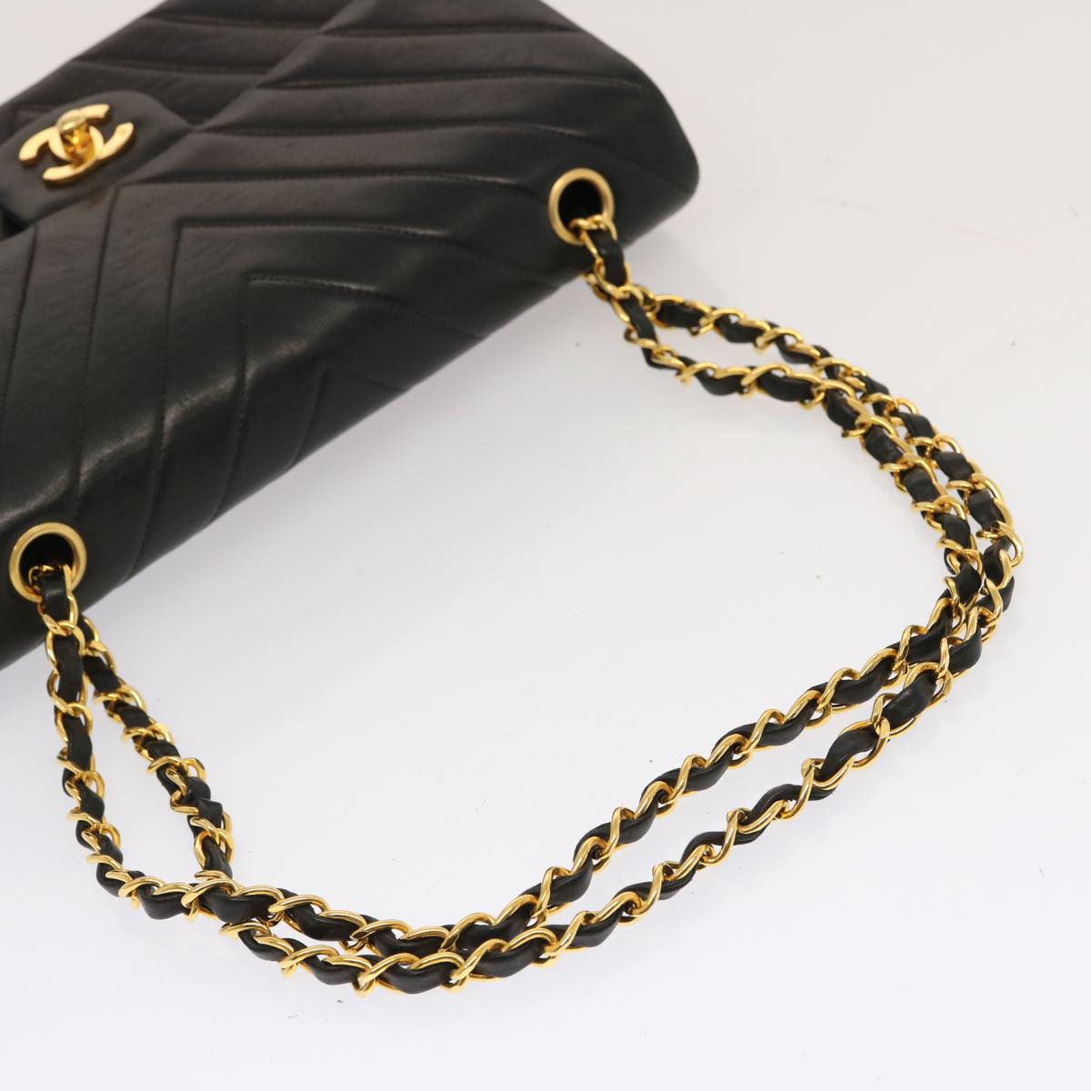 CHANEL Turn Lock Chain V stitch Shoulder Bag Lamb Skin Black CC Auth yk11931A