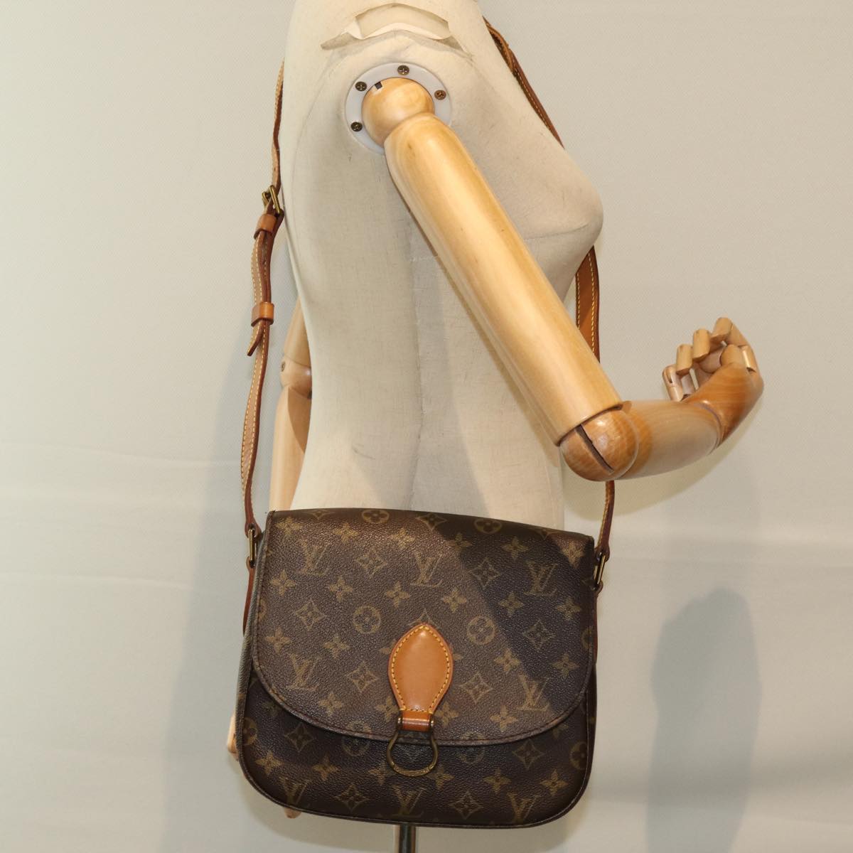 LOUIS VUITTON Monogram Saint Cloud GM Shoulder Bag M51242 LV Auth yk12010