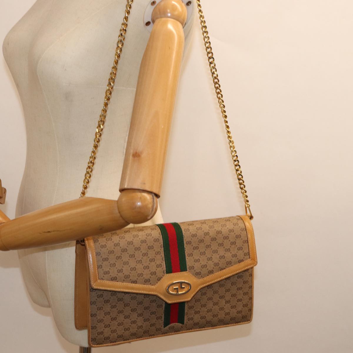 GUCCI Micro GG Supreme Chain Web Sherry Line Shoulder Bag PVC Beige Auth yk12014