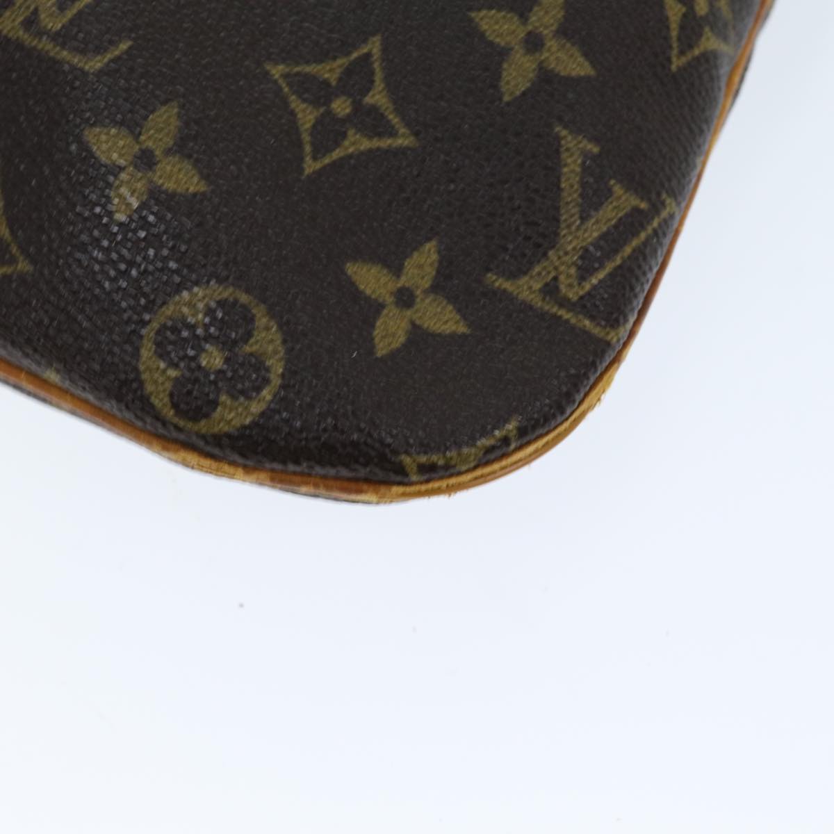 LOUIS VUITTON Monogram Pochette Bosphore Shoulder Bag M40044 LV Auth yk12100