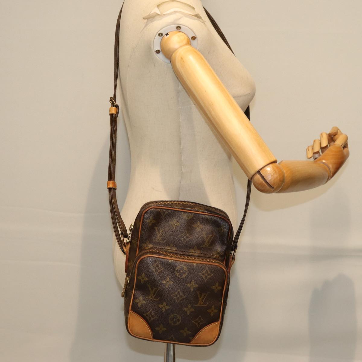 LOUIS VUITTON Monogram Amazon Shoulder Bag M45236 LV Auth yk12164