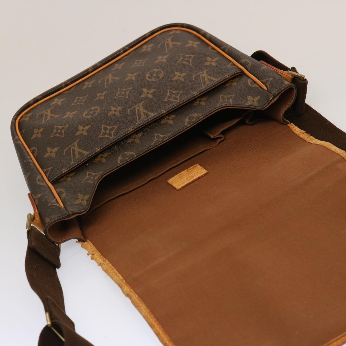 LOUIS VUITTON Monogram Messenger Bosphore PM Shoulder Bag M40106 LV Auth yk12260