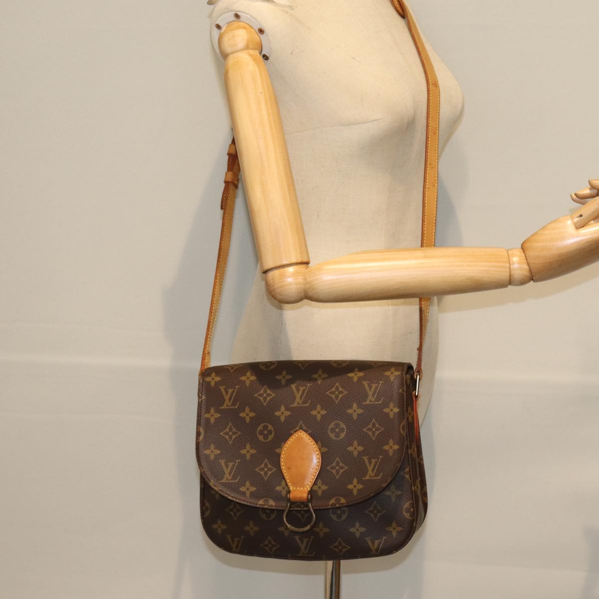 LOUIS VUITTON Monogram Saint Cloud GM Shoulder Bag M51242 LV Auth yk12265