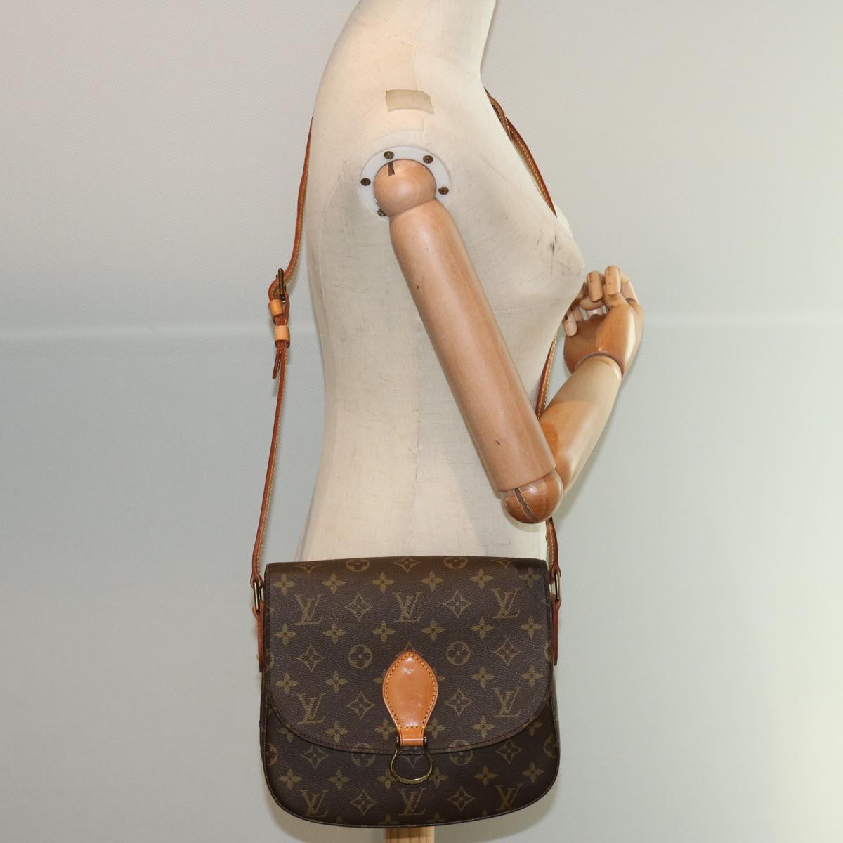 LOUIS VUITTON Monogram Saint Cloud GM Shoulder Bag M51242 LV Auth yk12266