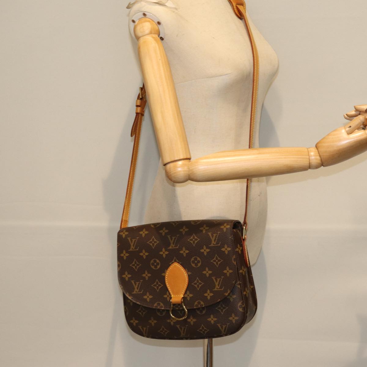 LOUIS VUITTON Monogram Saint Cloud GM Shoulder Bag M51242 LV Auth yk12268