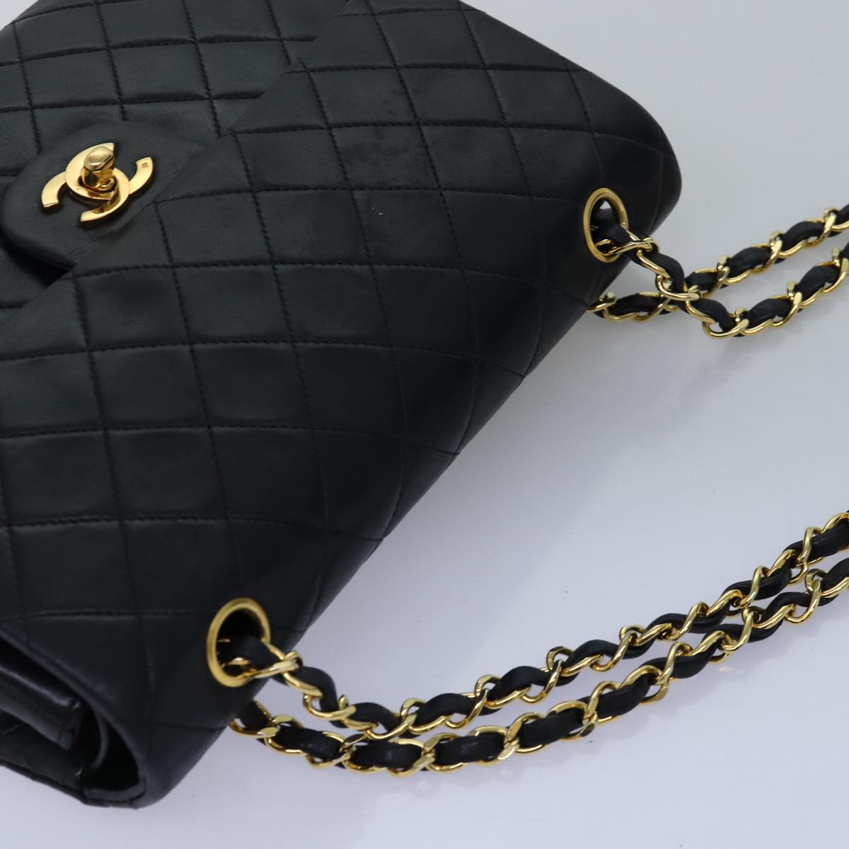 CHANEL Matelasse Turn Lock Chain Shoulder Bag Lamb Skin Black CC Auth yk12470A