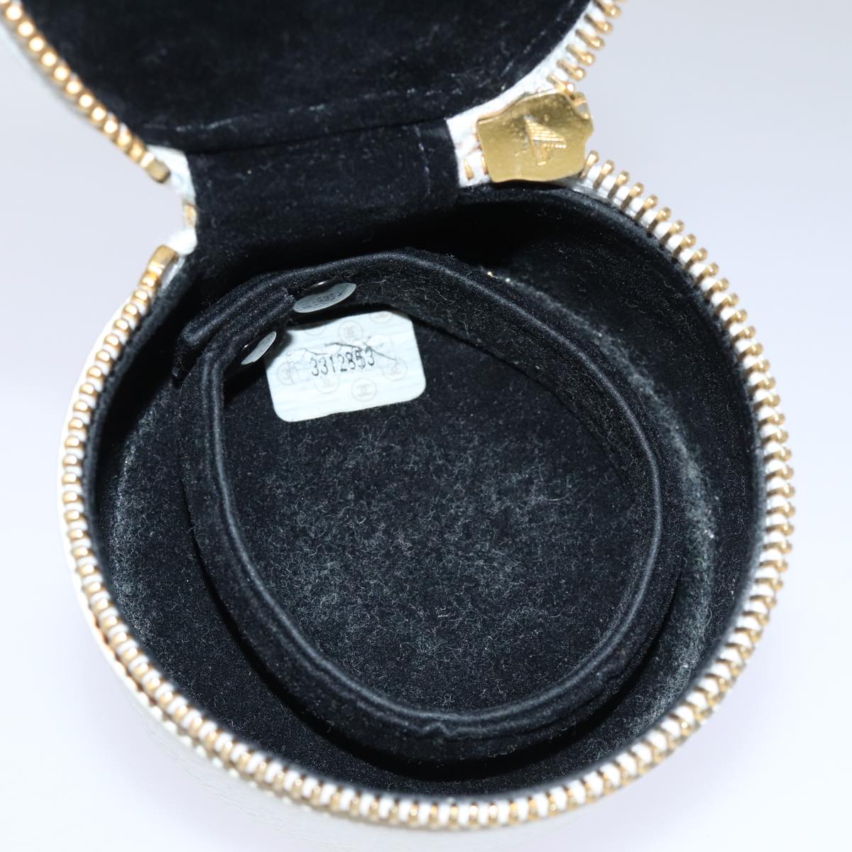 CHANEL COCO Mark Jewelry Case Jewelry Box Caviar Skin White CC Auth yk12479