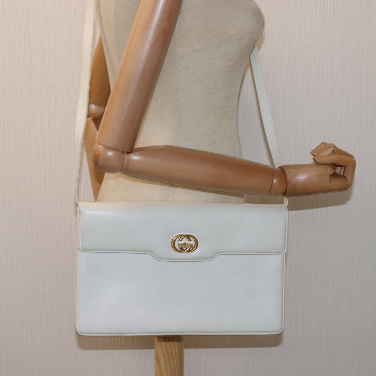 GUCCI Interlocking Shoulder Bag Leather White Auth yk12575
