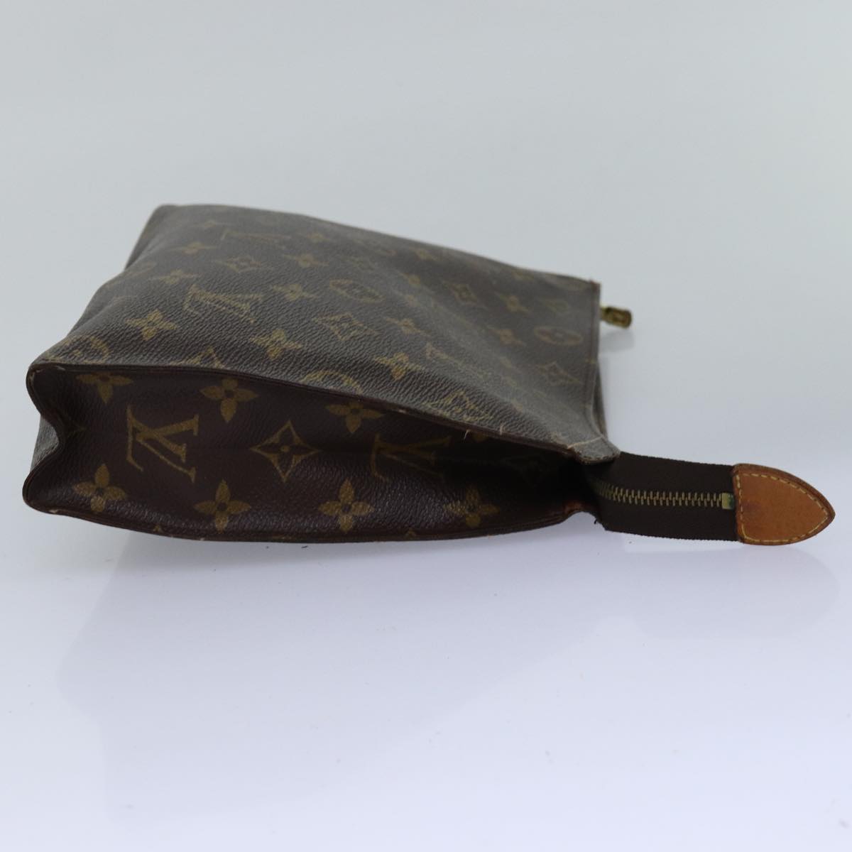 LOUIS VUITTON Monogram Poche Toilette 26 Pouch M47542 LV Auth yk12764