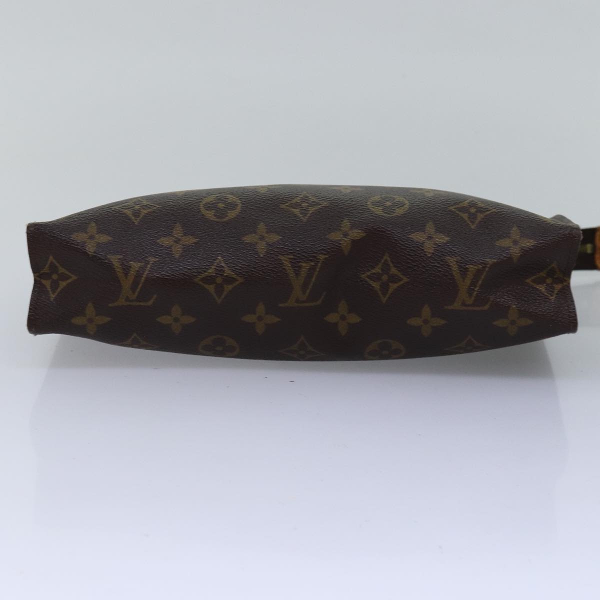 LOUIS VUITTON Monogram Poche Toilette 26 Pouch M47542 LV Auth yk12764