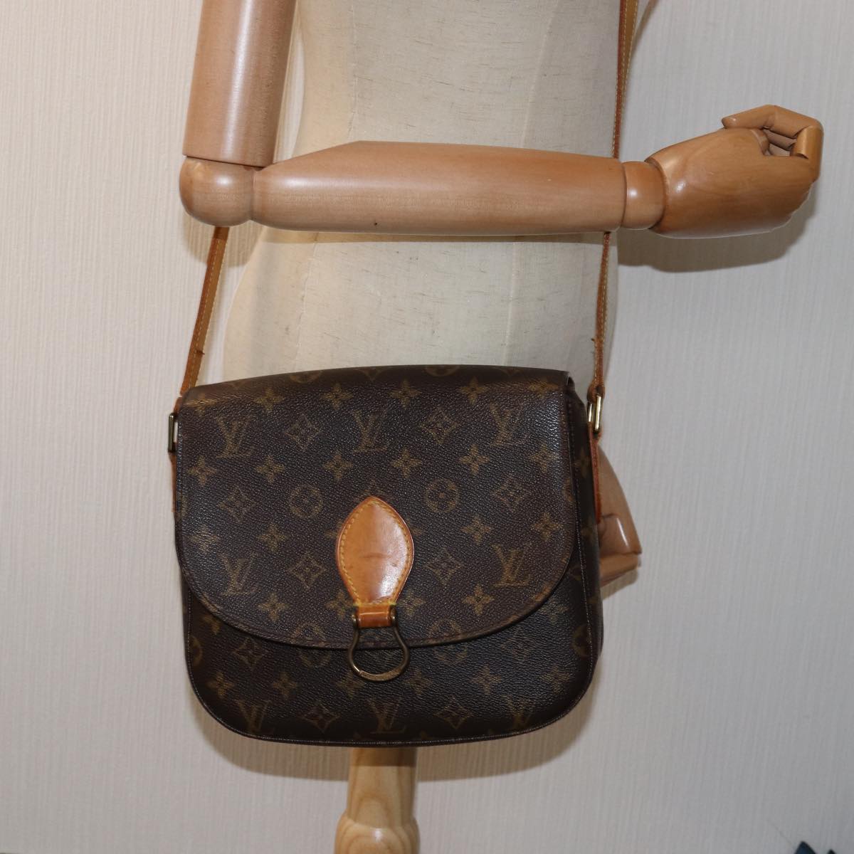 LOUIS VUITTON Monogram Saint Cloud GM Shoulder Bag M51242 LV Auth yk12791