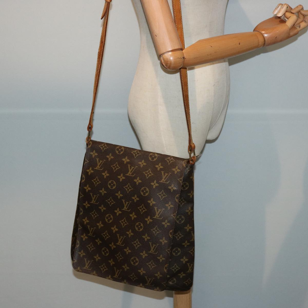 LOUIS VUITTON Monogram Musette Shoulder Bag M51256 LV Auth yk12799