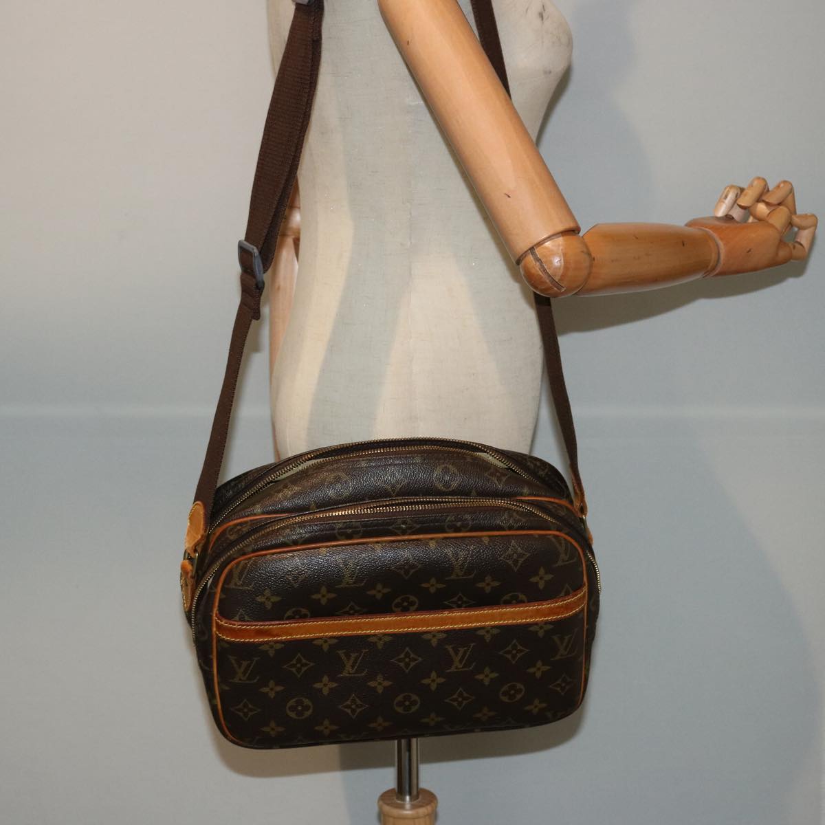 LOUIS VUITTON Monogram Reporter PM Shoulder Bag M45254 LV Auth yk12833