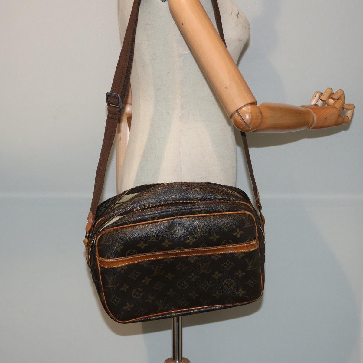 LOUIS VUITTON Monogram Reporter PM Shoulder Bag M45254 LV Auth yk12838